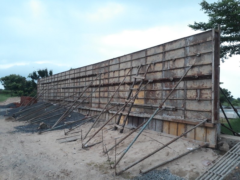 Construction of Compound Retaining wall Shivpura kampa, Gandhinagar - Crystal build squre
